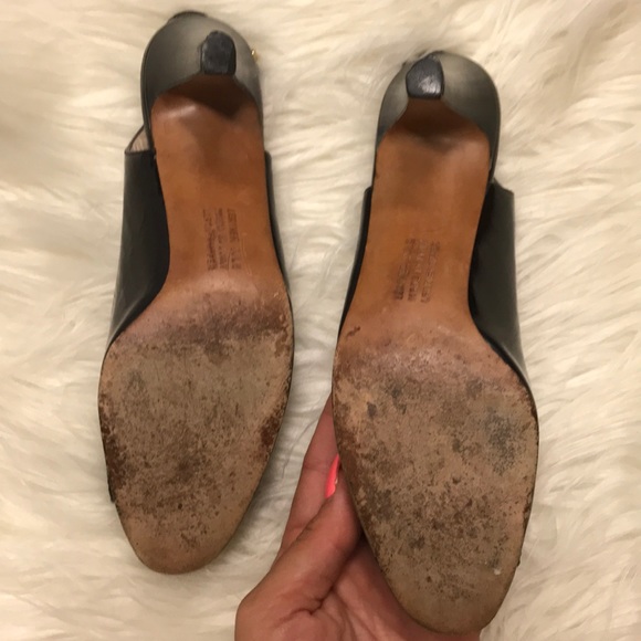 Ferragamo Black bowtie heel - Picture 5 of 7